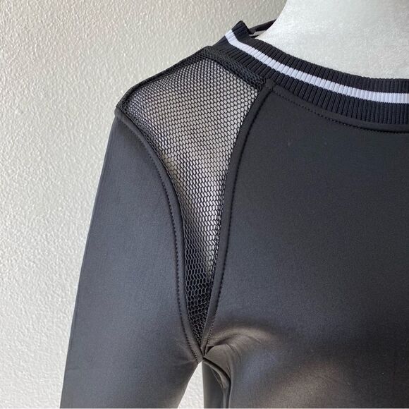 C&C California Womens Black Pullover Top SZ S NWT - Picture 3 of 15